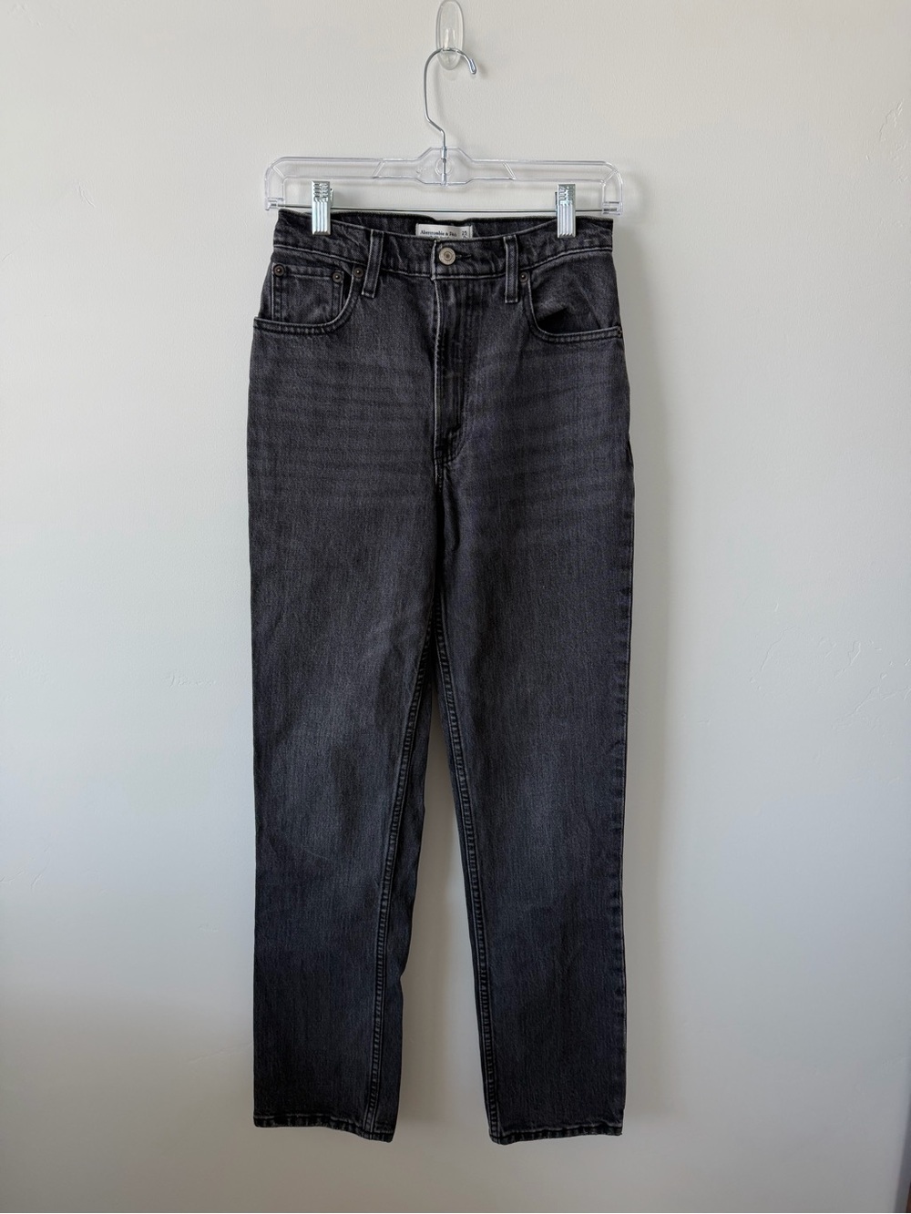 Abercrombie & Fitch The ’90s Straight Ultra High Rise Jeans Black Wash Size 25